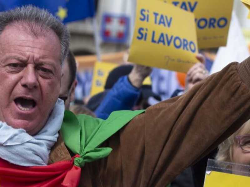 Tutte le sfumature dei favorevoli alla Tav e la ricostruzione dell'omicidio Cerciello