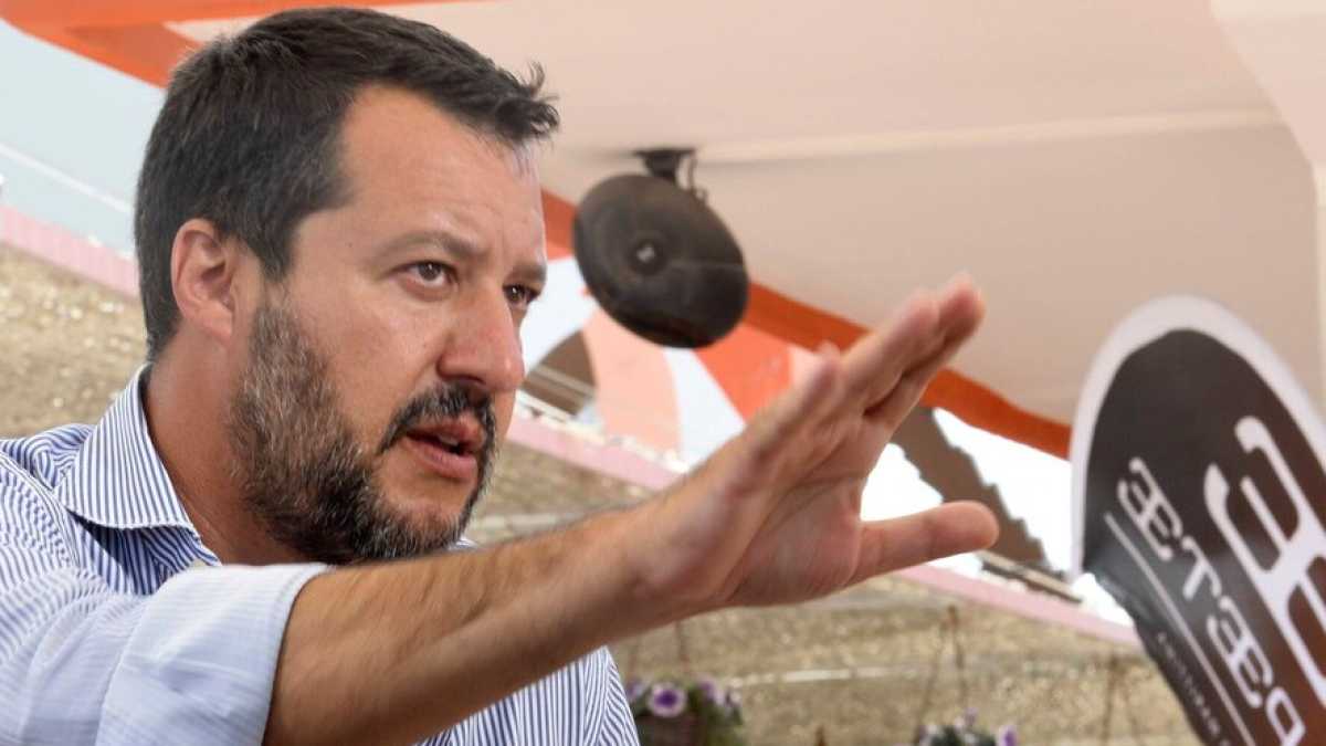 Immagine di Perché Salvini non rompe con Di Maio? Il mistero allarma i leghisti