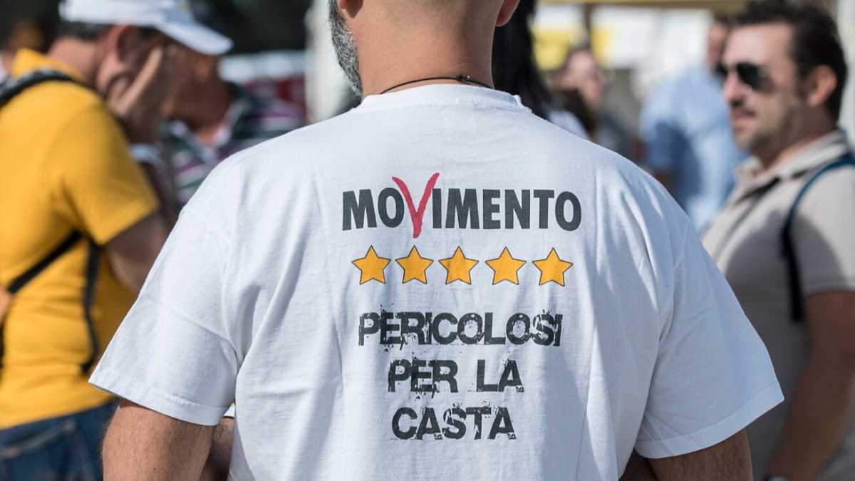 Immagine di Un governo fondato sul privilegio. Slurp!