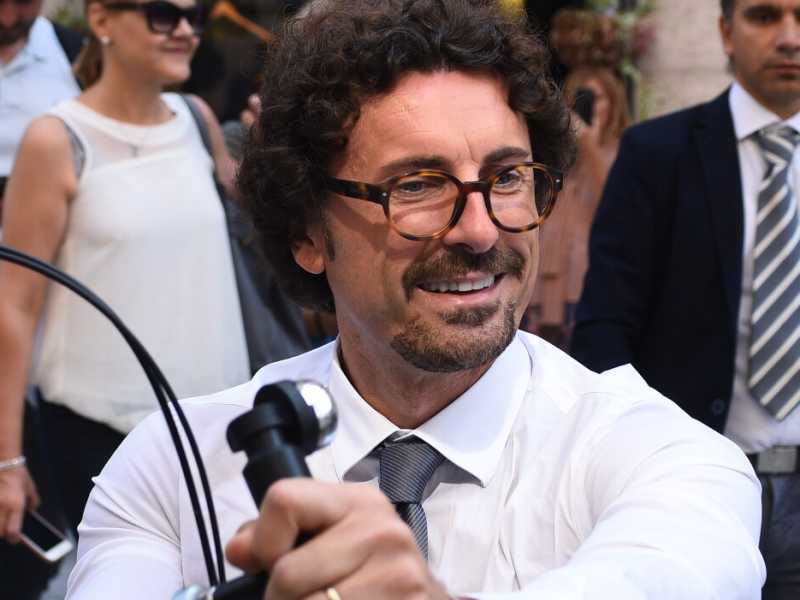 Toninelli a Torino visita la zona pedonale di Via Monferrato a Torino
