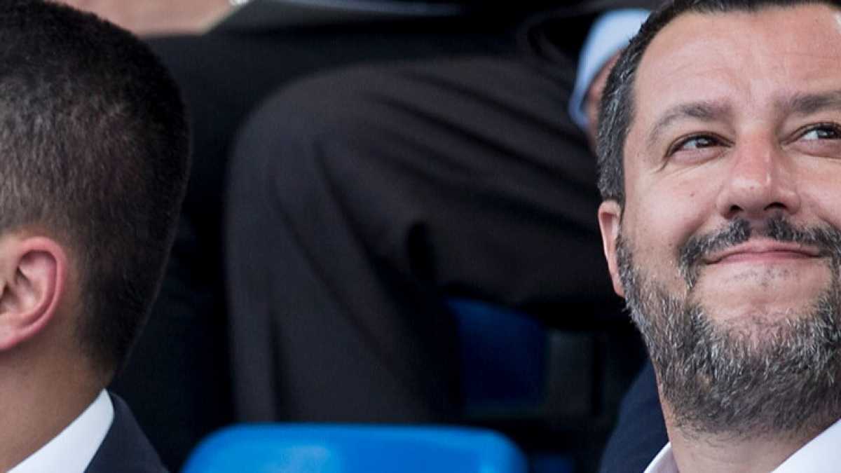 Immagine di Conte dimissionario o sfiduciato? Ecco la vera lotta tra Salvini e Di Maio