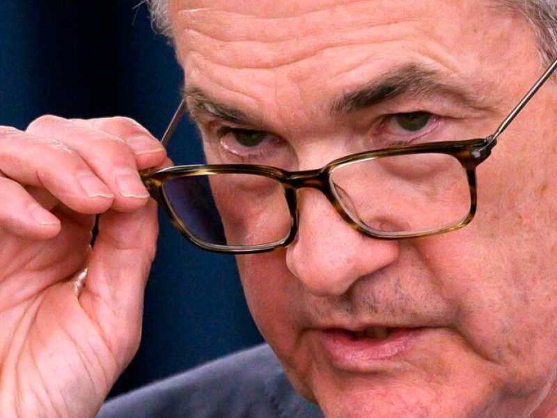 Jerome Powell, presidente della Federal Reserve, parla durante una conferenza stampa (foto LaPresse)