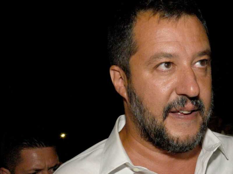 Il ministro dell'Interno Matteo Salvini a Pescara (foto LaPresse)
