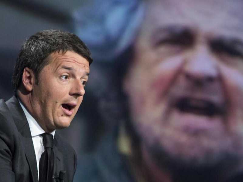 Matteo Renzi e Beppe Grillo (foto LaPresse)
