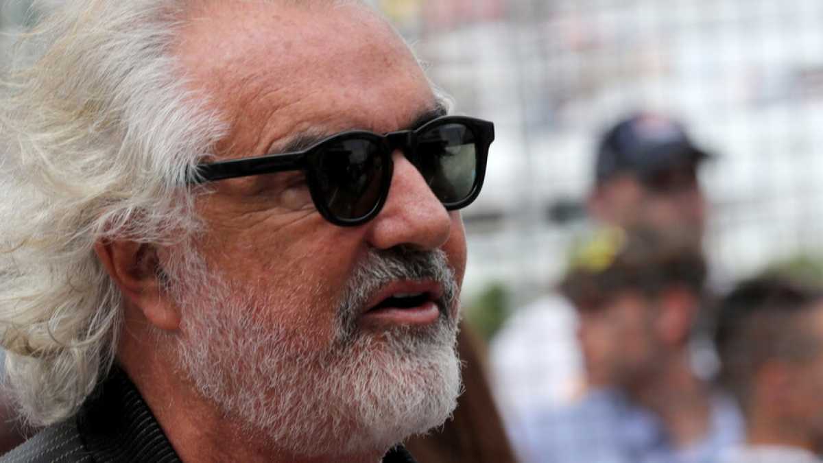 Immagine di Programma Billionaire, Briatore in campo