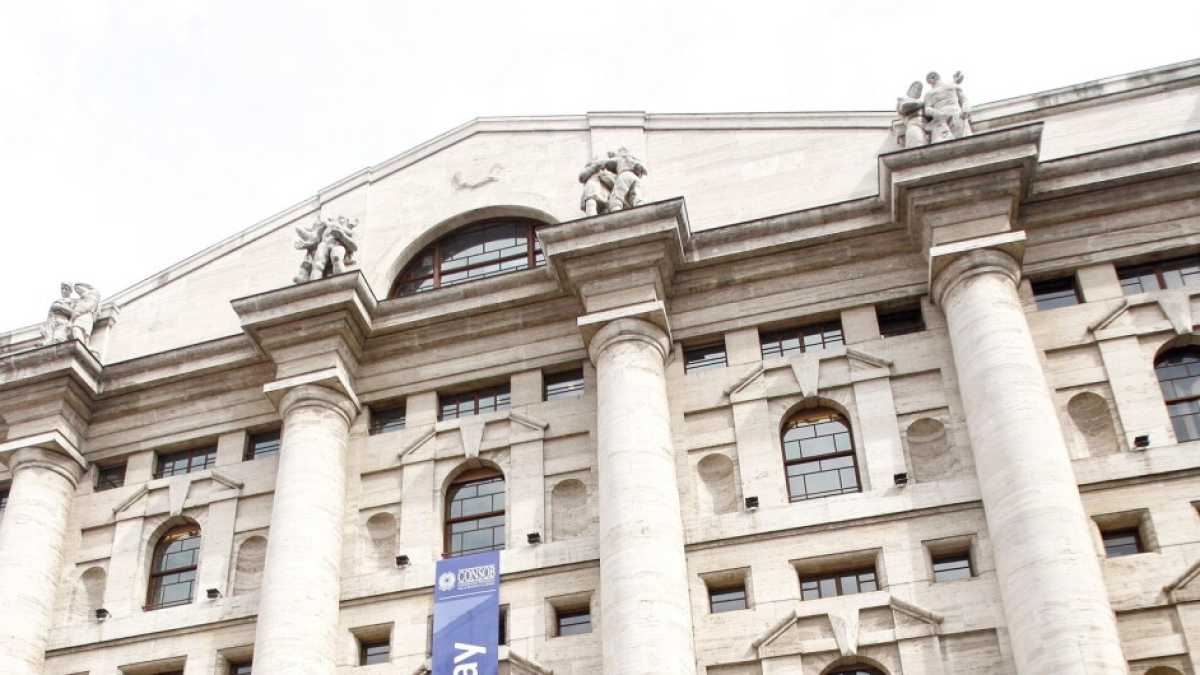 Immagine di Borse in balìa dell'incertezza politica