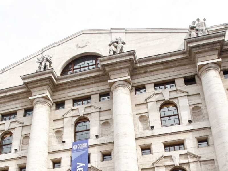 Piazza Affari (LaPresse)