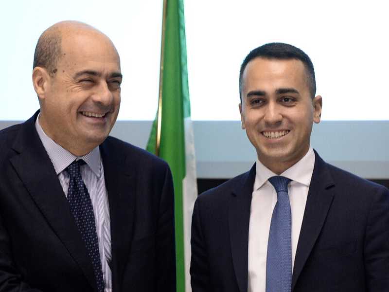 Nicola Zingaretti e Luigi Di Maio (foto LaPresse)