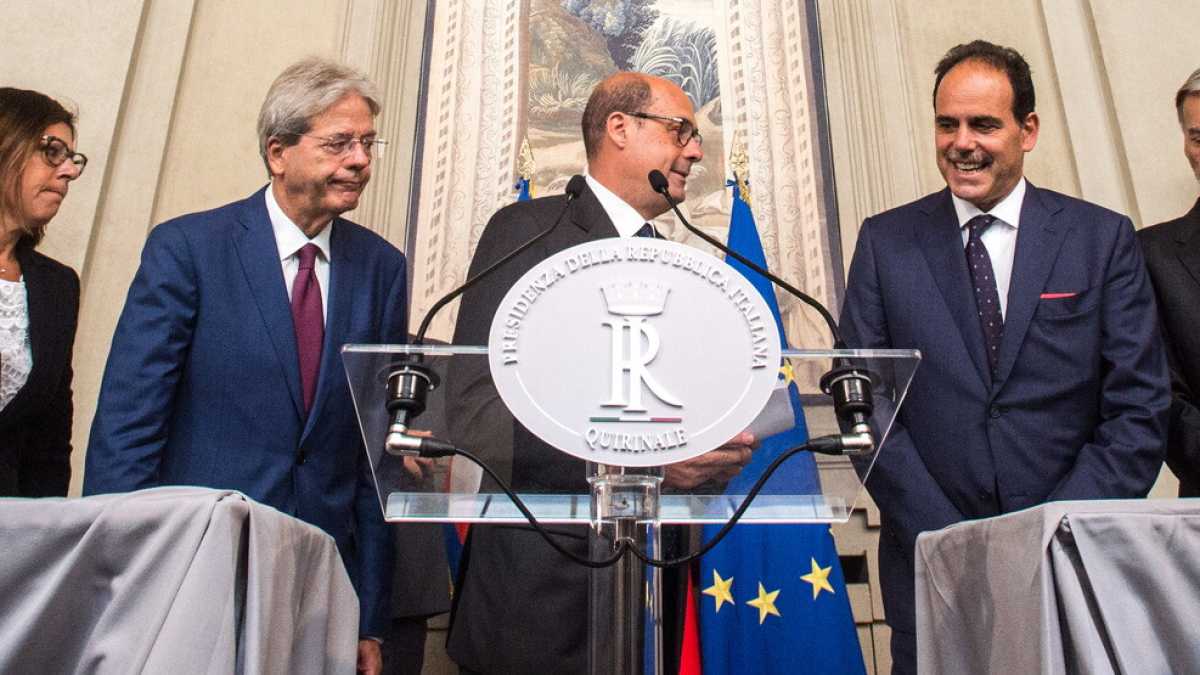 Immagine di Il giorno dei tranelli incrociati tra i 5s e il Pd (e dentro il Pd). Fidarsi?