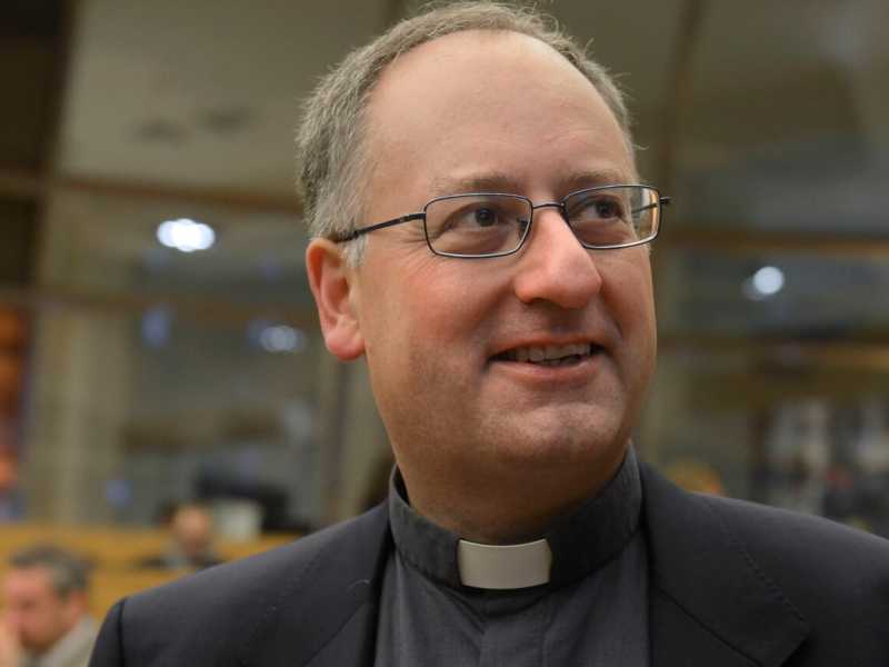 Antonio Spadaro, gesuita, nato a Messina nel 1966. Teologo, "Cybertech. Pensare il cristianesimo al tempo della rete", pubblicato per Vita e Pensiero, è il suo ultimo libro (Foto Imagoeconomica)
