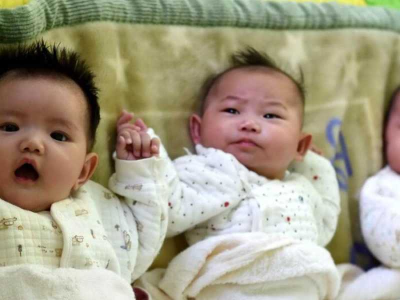 Tra bambini recuperati dalla polizia cinese vittime della tratta di esseri umani (foto LaPresse)