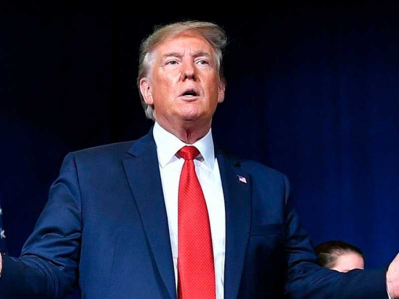 Il presidente degli Stati Uniti Donald Trump in visita a Louisville in Kentucky (foto LaPresse)