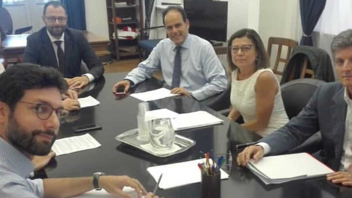 Immagine di La nuova puntata della telenovela rosso-gialla: riparte la trattativa tra Pd e M5s