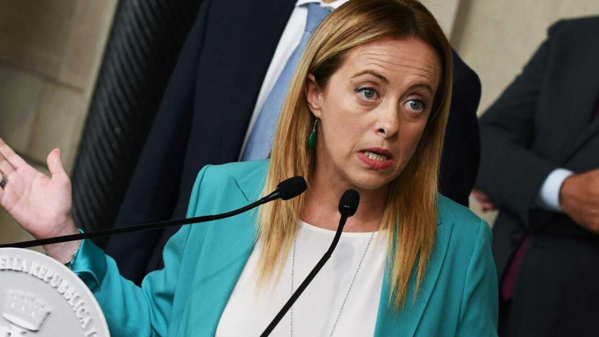 Immagine di Tonno subito. Meloni e Rizzo sgocciolano sul populismo