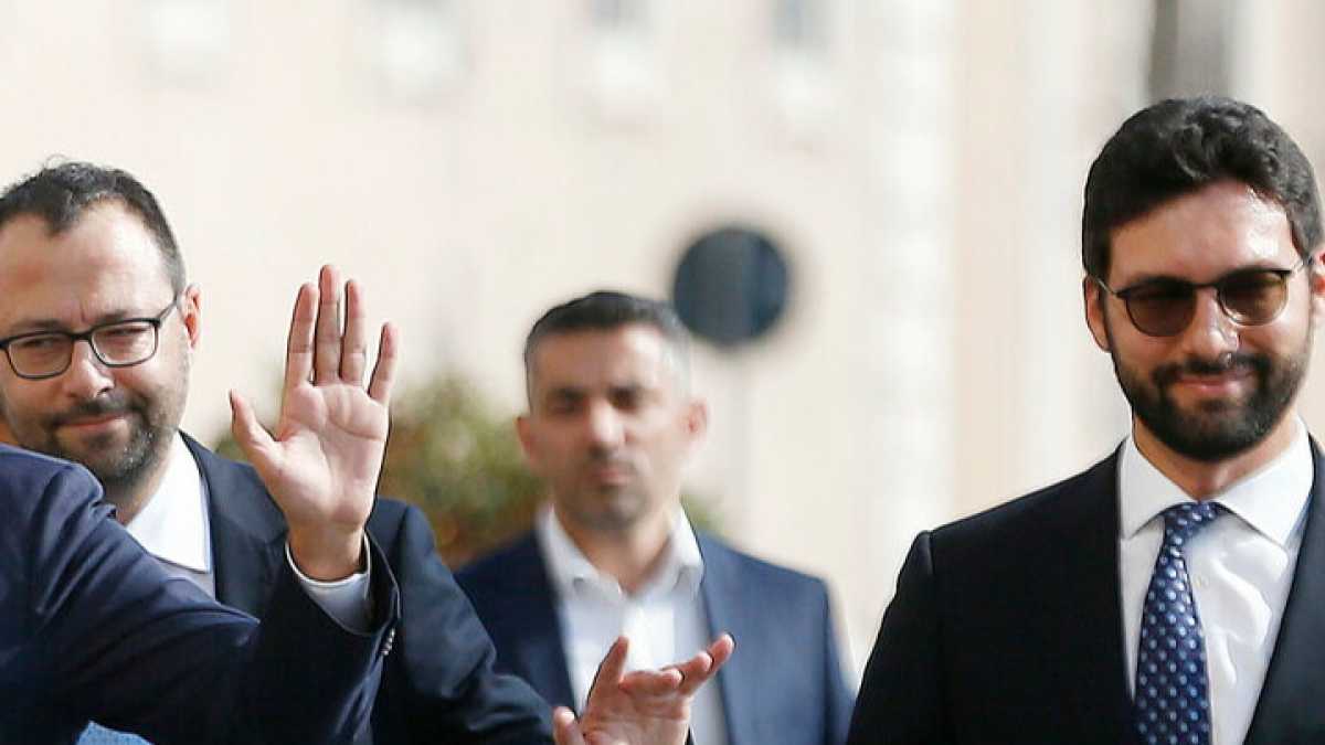 Immagine di Chi decide i tempi della crisi di governo? Casaleggio o Mattarella?