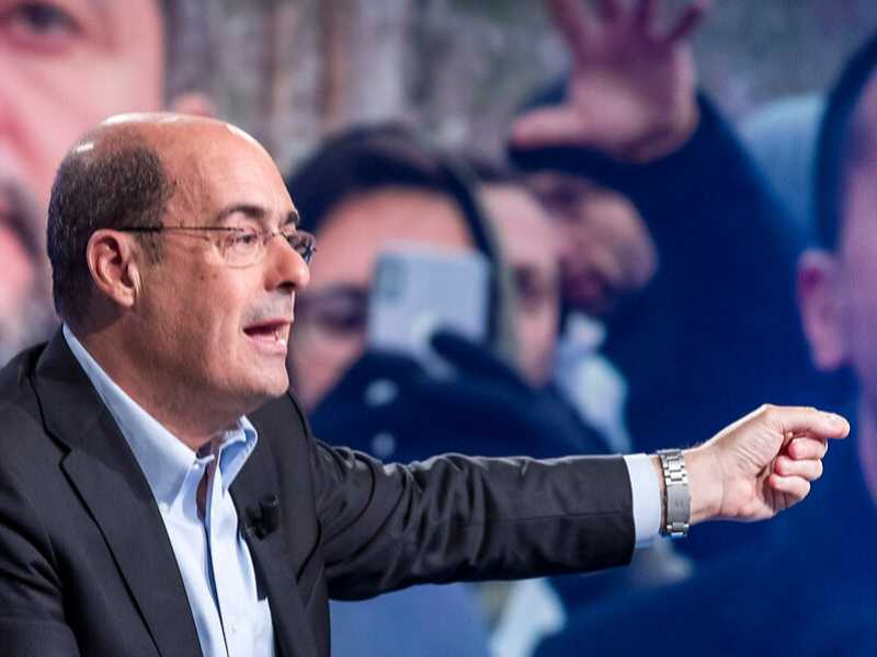 Nicola Zingaretti  e Luigi Di Maio (foto LaPresse)