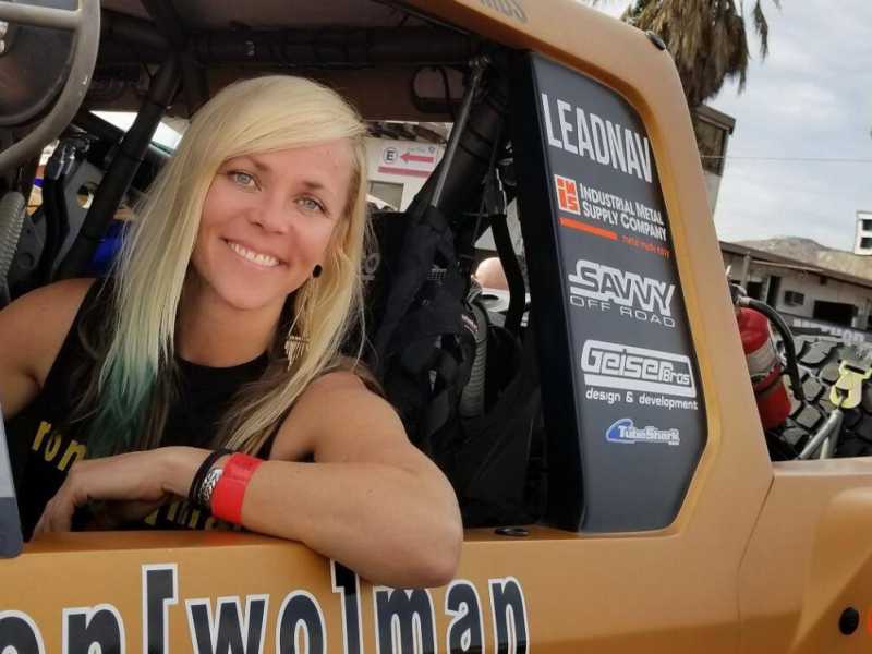 Jessi Combs (foto via Facebook)