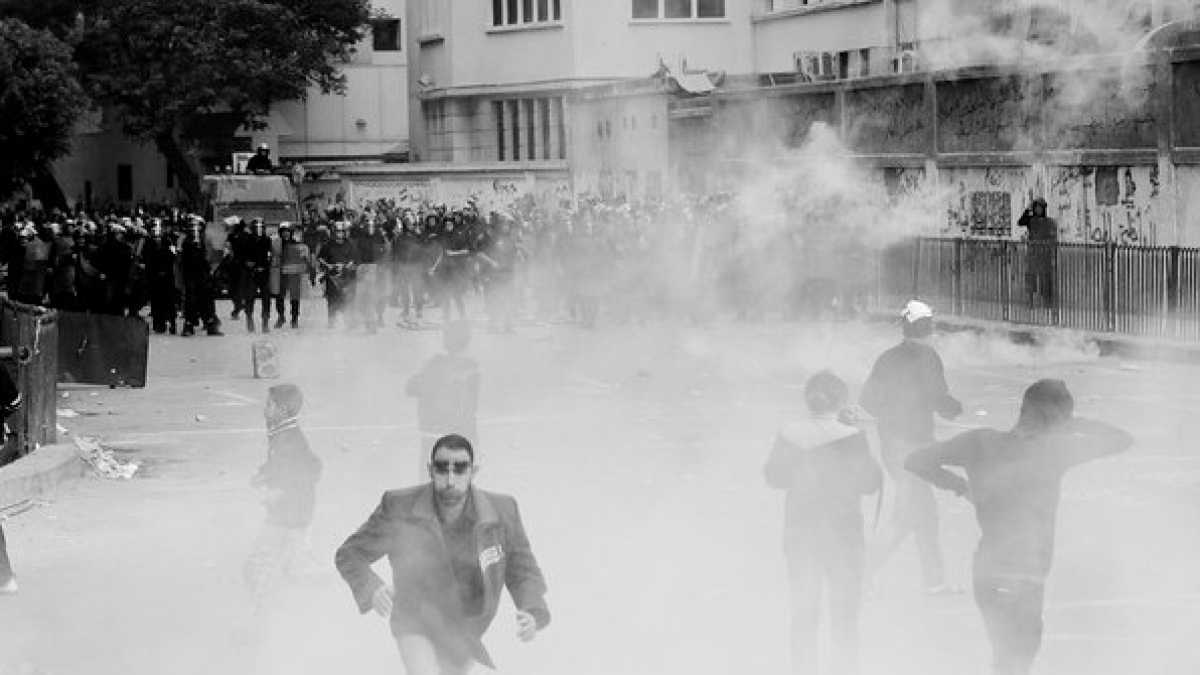 Immagine di Il boom mondiale nel business del lacrimogeno