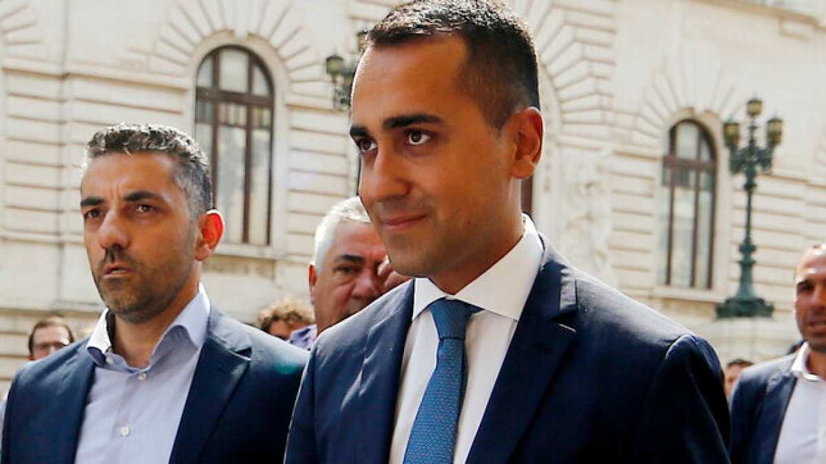 Immagine di Governo sì, ma anche no. L'ambiguo gioco di Di Maio