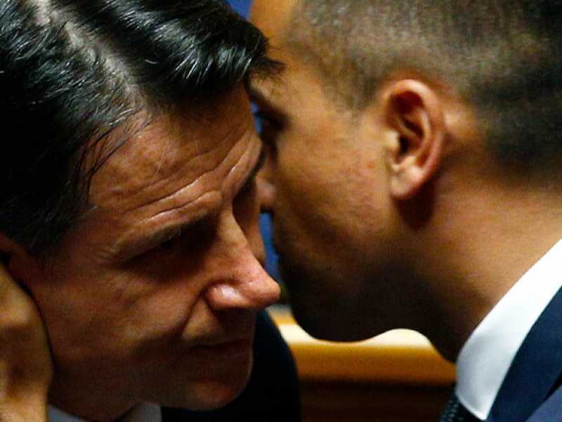 Giuseppe Conte e Luigi Di Maio (foto LaPresse)