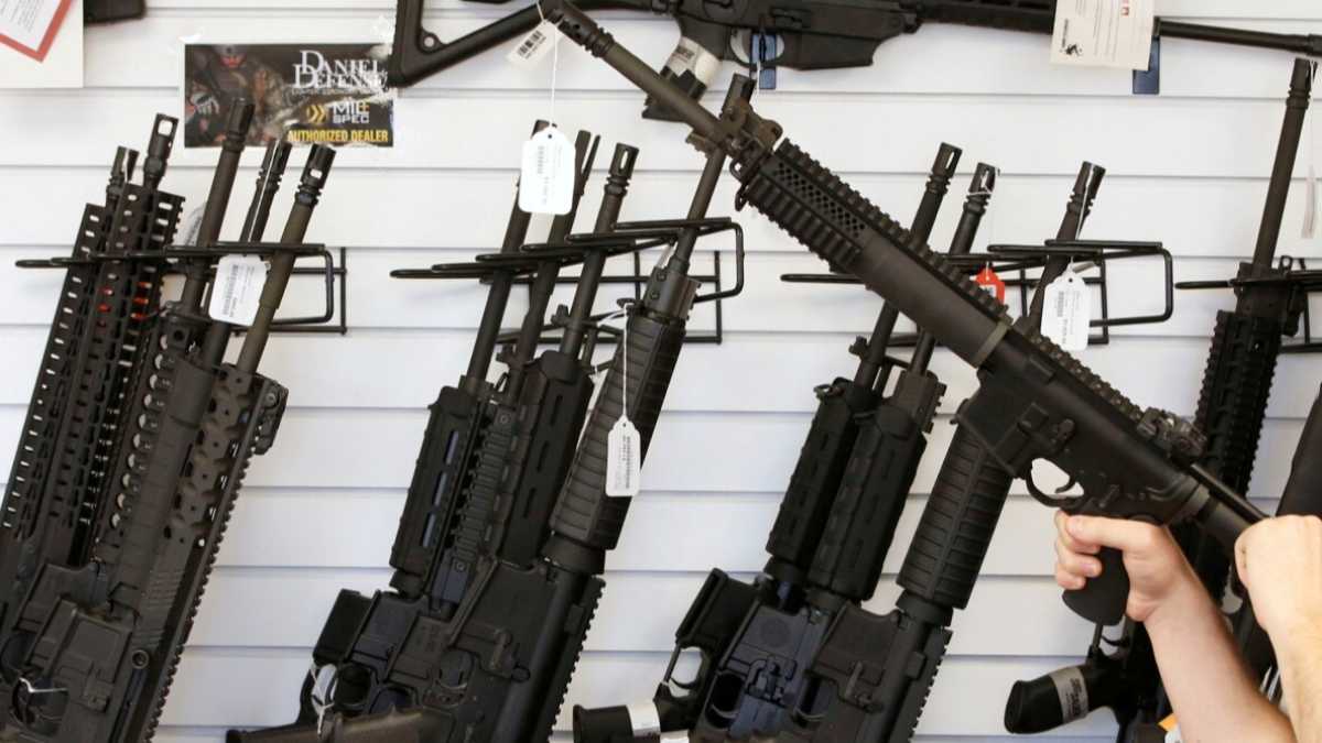 Immagine di Beto dice l’indicibile agli americani: “Se possedete armi d’assalto dovrete venderle al governo”