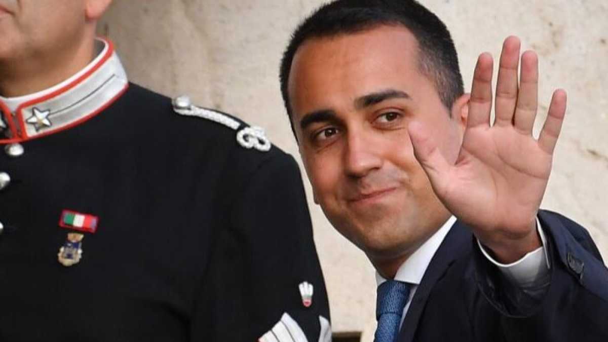 Immagine di Il M5s pubblica la bozza del programma rosso-giallo. Manca solo la pace nel mondo