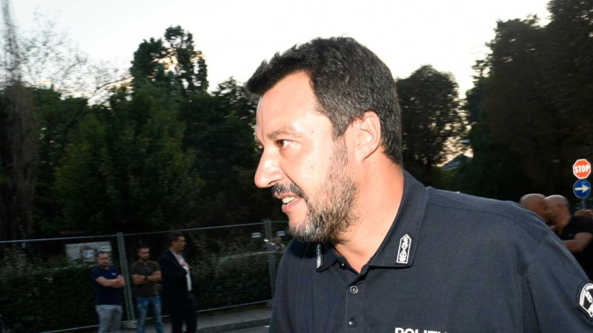 Immagine di L'operato di Matteo Salvini è paraeversivo?