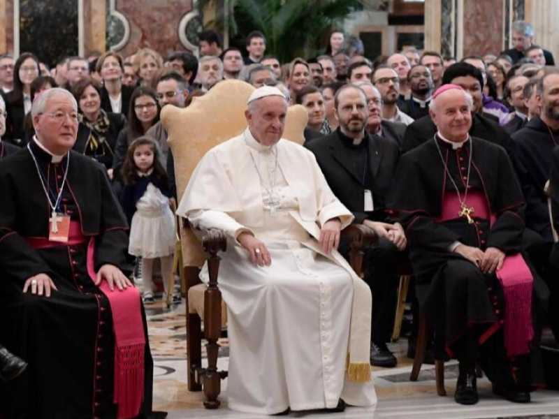 Il tentativo di ricomporre la grande frattura che ha diviso la chiesa in nome di Wojtyla