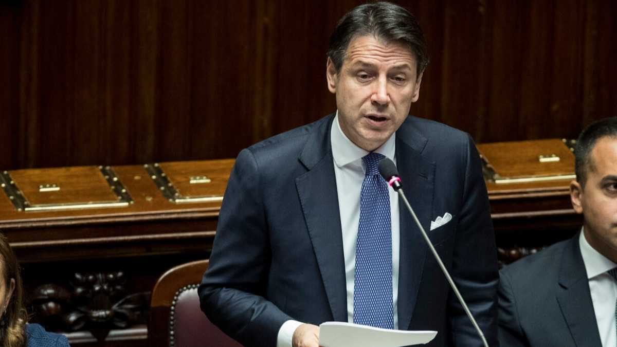 Immagine di “Sarà un governo mite”. Il discorso di ConteViaggio nel Vaffa day di Meloni e Salvini
