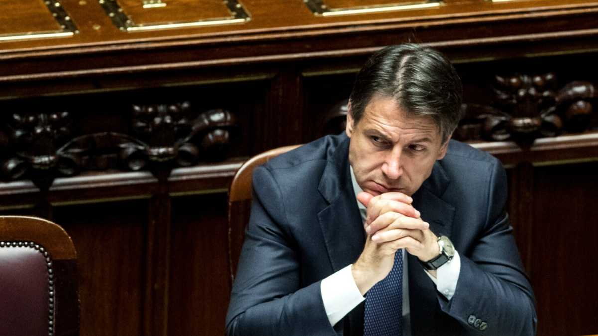 Immagine di L'accademese di Conte. Come parla il presidente del Consiglio