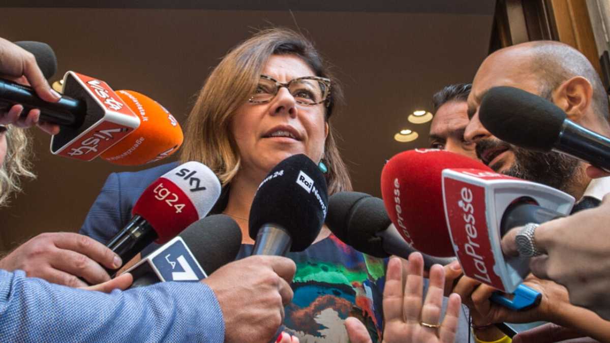 Immagine di Paola De Micheli, ministro ponte