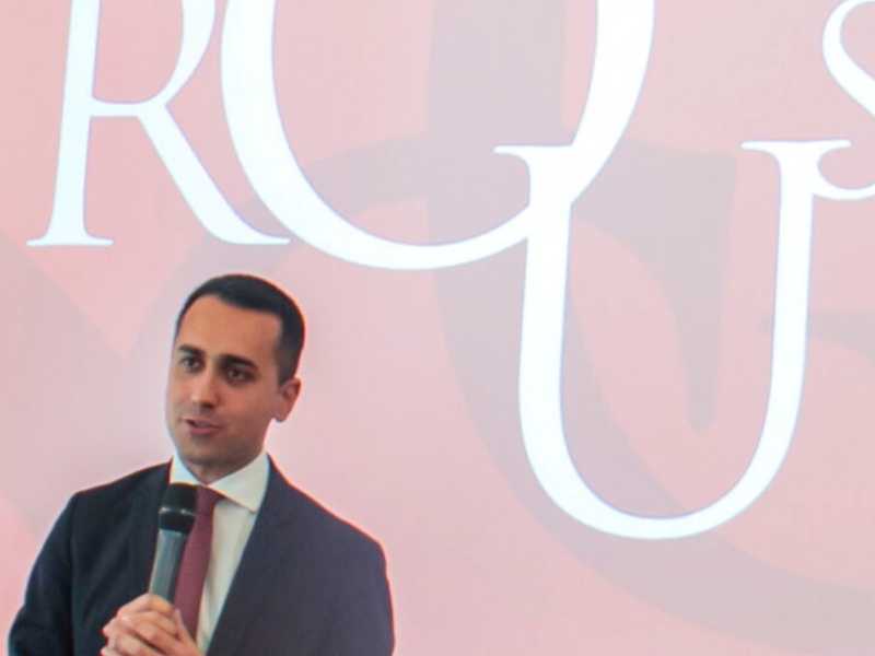 Luigi Di Maio a Villaggio Rousseau (foto LaPresse)
