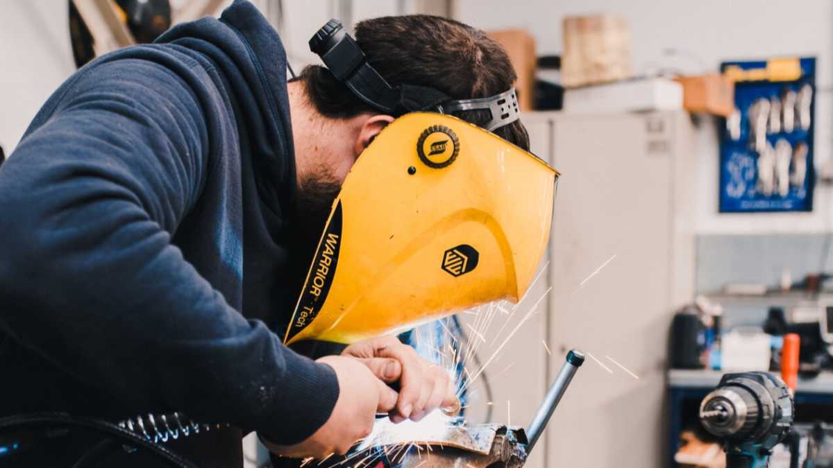 Immagine di L'ultimo regalo gialloverde. A luglio giù la produzione industriale