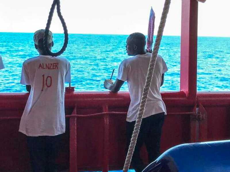 Un'immagine d'archivio scattata a bordo dell'Ocean Viking (foto LaPresse)
