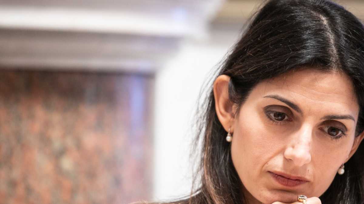 Immagine di Da reietta a erede del nuovo equilibrio rossogiallo. Parabola di Virginia Raggi