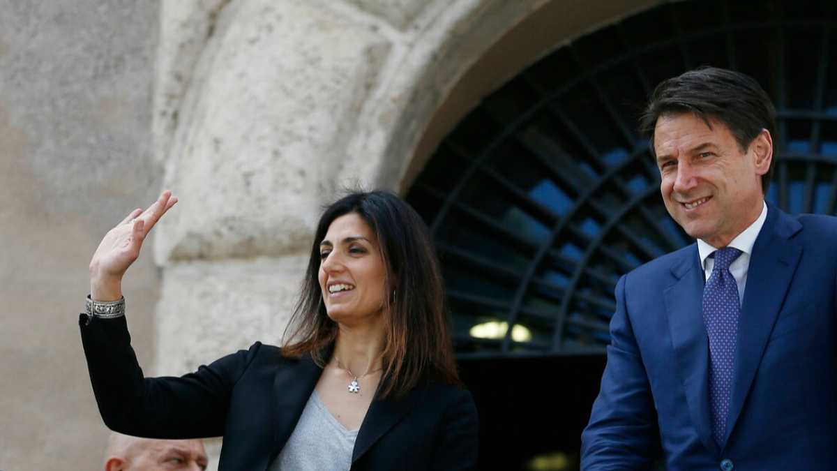 Immagine di Raggi punta tutto su Conte: poteri speciali a RomaValerio Carocci dice "no, grazie" al Pd romano
