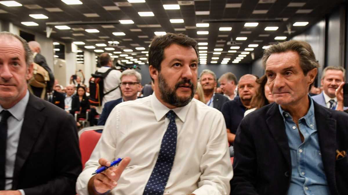 Immagine di Prove di Lega in doppiopetto