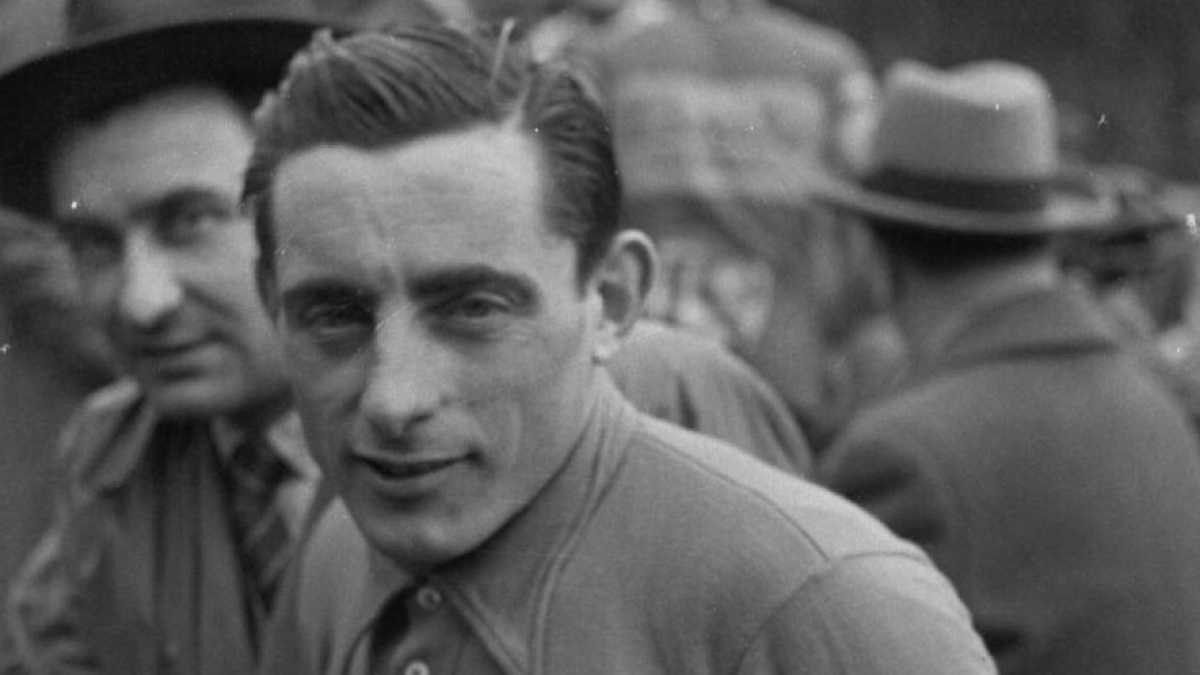 Immagine di Cent'anni di Coppi e Brera (su un palcoscenico)