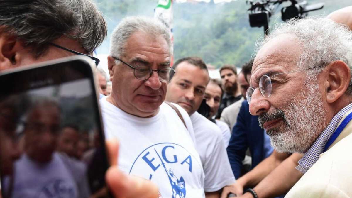 Immagine di La pasta dei contestatori di Gad Lerner a Pontida