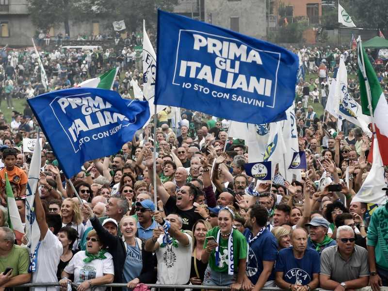 Il raduno della Lega a Pontida, Bergamo (foto LaPresse)