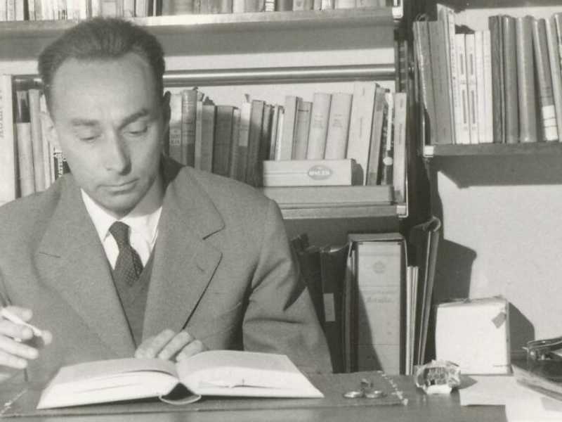 Primo Levi (Wikipedia)