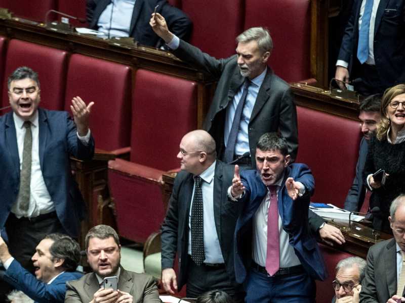 Deputati del Pd alla Camera (foto LaPresse)