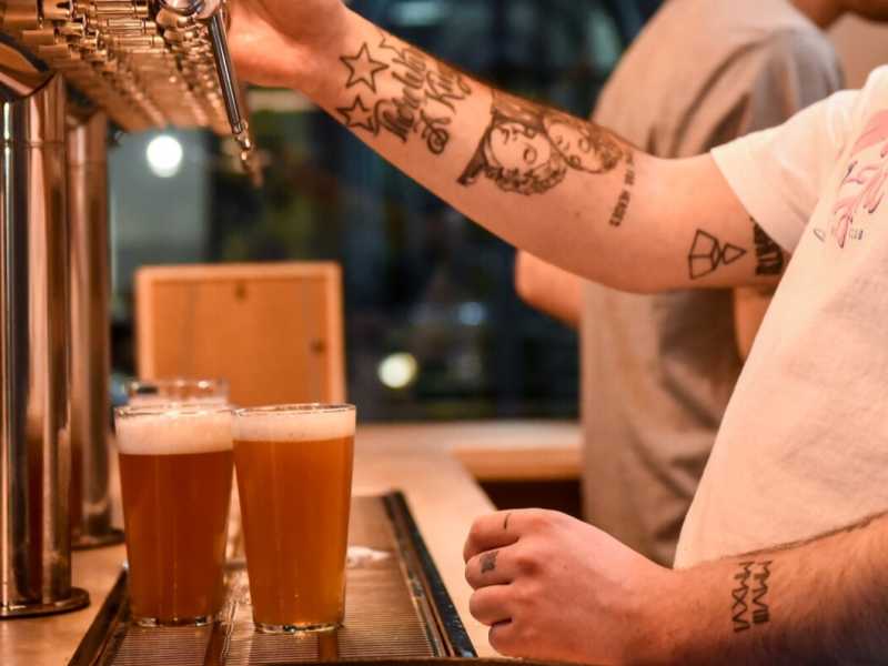 BIrreria Pave a Milano (LaPresse)