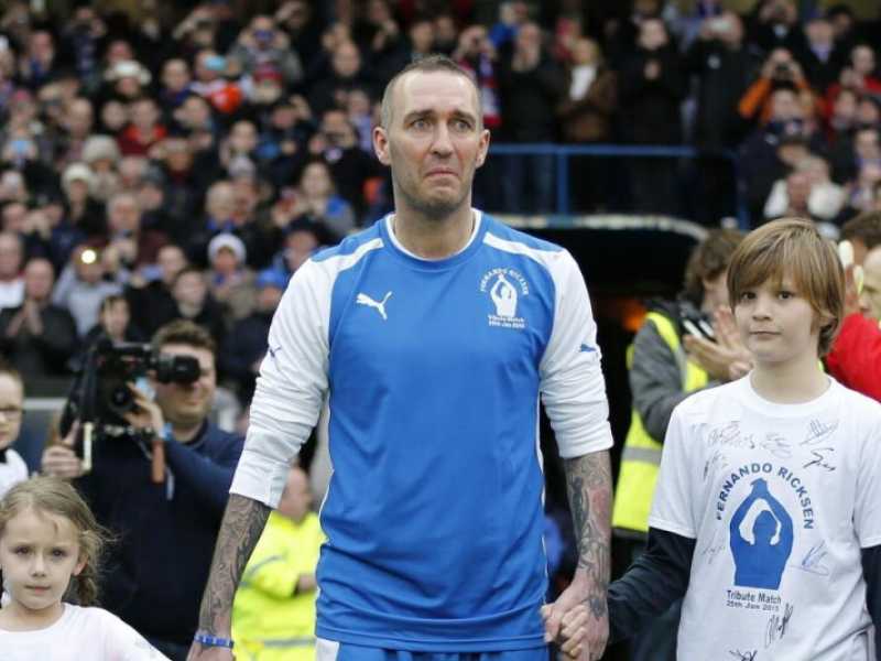 Fernando Ricksen alla partita di beneficienza a lui dedicata all'Ibrox Stadium (foto LaPresse)