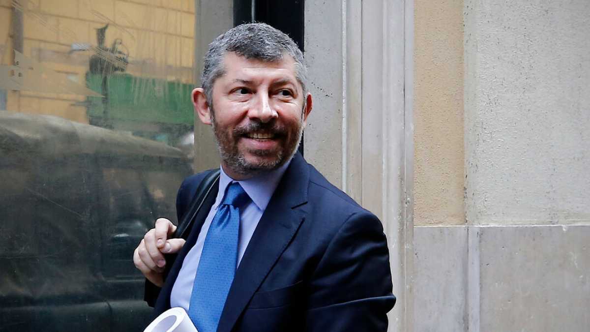 Immagine di La baruffa tra Scalfarotto e Di Stefano, prima grana di Di Maio alla Farnesina