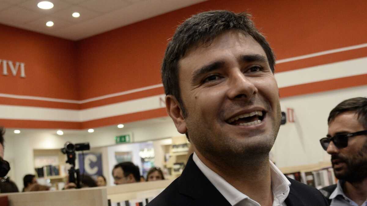 Immagine di Come intrattenere Dibba? Storia dello psicodramma grillino