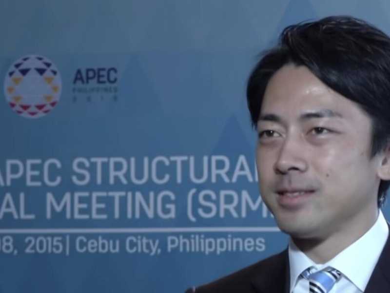 Shinjiro Koizumi, 38 anni, &egrave; il nuovo ministro dell'Ambiente del governo giapponese di Shinzo Abe (screenshot da Youtube)