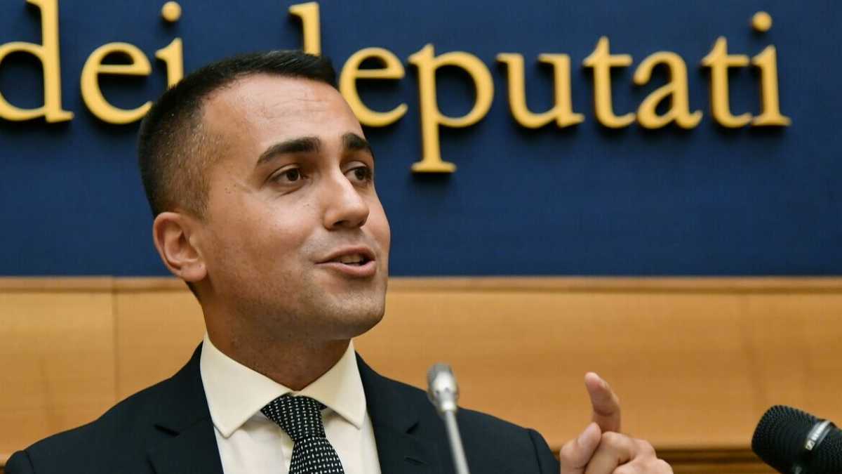 Immagine di Di Maio insiste sul vincolo di mandato per i parlamentari