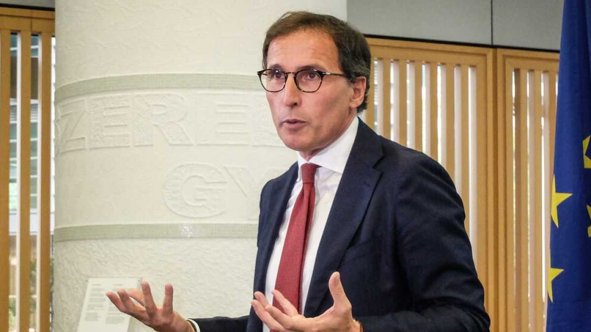 Immagine di Più poteri (dunque più soldi) per la Capitale. Così Boccia tende una mano alla Raggi