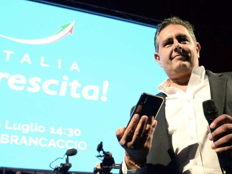 Giovanni Toti, fondatore del movimento Cambiamo! (foto LaPresse)